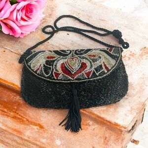 VTG beaded Purse/ Clutch/Over The Shoulder Bag Party Prom, colors red, silver